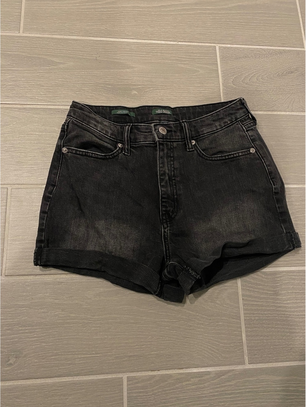 Wild Fable Black Denim High-Rise Shorts Size 5/28R